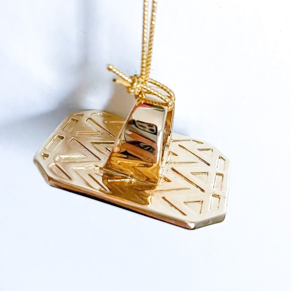 HOUSE OF HARLOW 1960 Coral & Black Art Deco Statement Ring - Picture 7 of 9